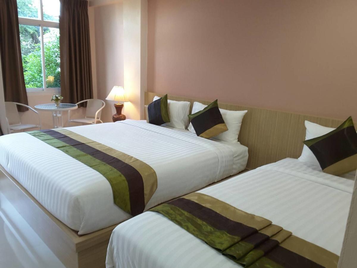 Sukkhamas Pirom Hotel Nakhonratchasima Екстериор снимка