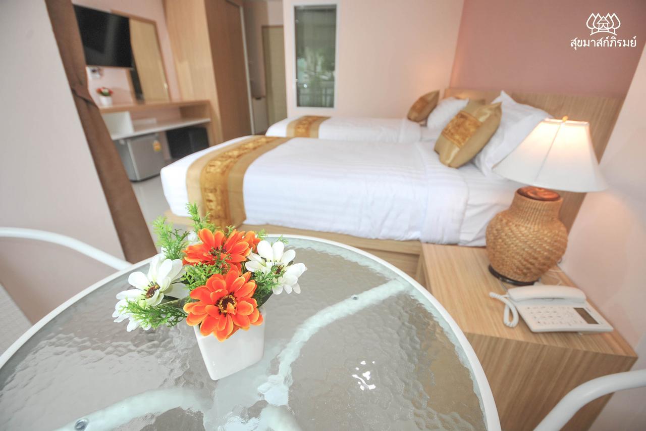 Sukkhamas Pirom Hotel Nakhonratchasima Екстериор снимка